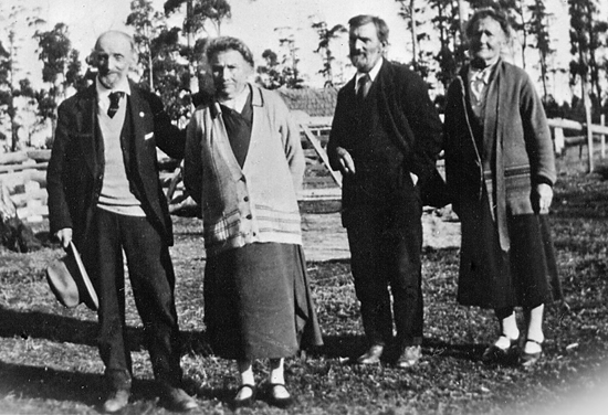 Rowland, Florence (nee Kearney) and Sam Skemp with Ada Kearney